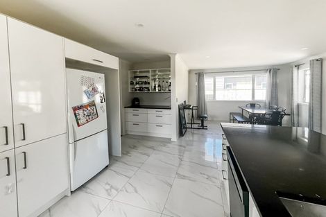 Photo of property in 4 Ivy Lane, Kelvin Grove, Palmerston North, 4414