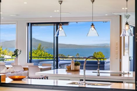 Photo of property in 5 Castor Bay Road, Castor Bay, Auckland, 0620