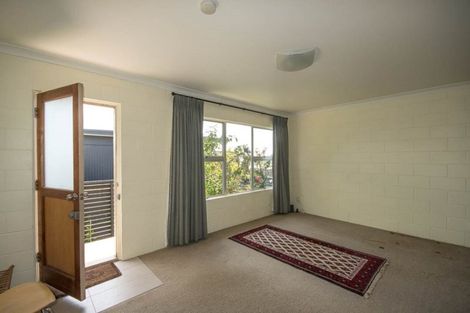Photo of property in 2/138 Rangatira Road, Beach Haven, Auckland, 0626
