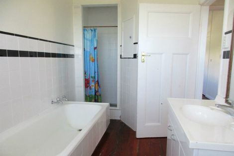 Photo of property in 43 Central Terrace, Kelburn, Wellington, 6012