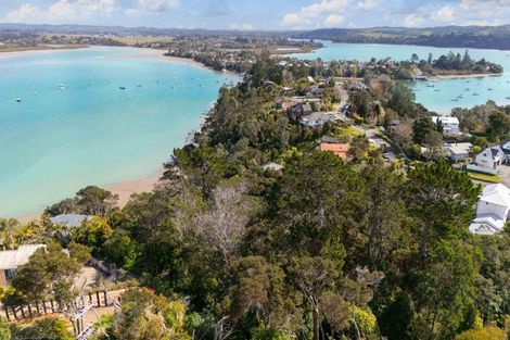 Photo of property in 2 Koki Road, Greenhithe, Auckland, 0632