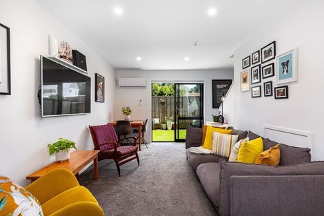 Photo of property in 9/17 Pearce Crescent, Taita, Lower Hutt, 5011