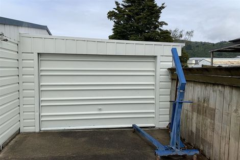 Photo of property in 11 Russell Road, Fairy Springs, Rotorua, 3015