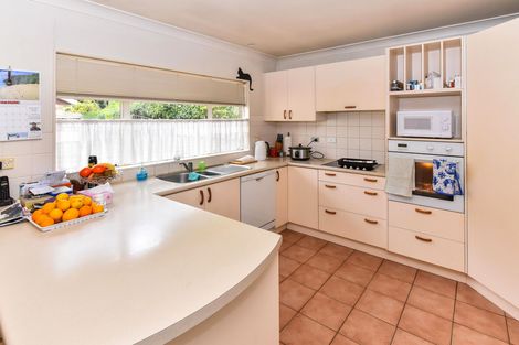 Photo of property in 8a Beach Road, Pahurehure, Papakura, 2113