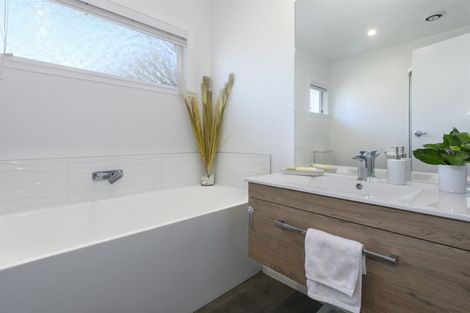 Photo of property in 6 Tudor Place, Mount Maunganui, 3116