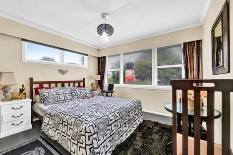 Photo of property in 19 Dives Avenue, Hawera, 4610