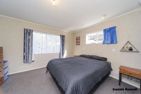 Photo of property in 25 Chadwick Place, Highbury, Palmerston North, 4412