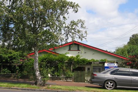Photo of property in 82 Wolverton Street, Avondale, Auckland, 0600