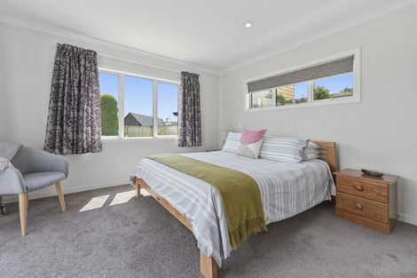 Photo of property in 11 Rochfort Crescent, Pyes Pa, Tauranga, 3112