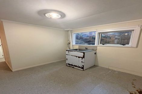 Photo of property in 53 Lawrence Crescent, Hillpark, Auckland, 2102