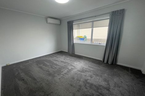 Photo of property in 1/40 Vodanovich Road, Te Atatu South, Auckland, 0610