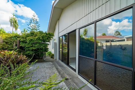 Photo of property in 19 Matuhi Rise, Henderson, Auckland, 0612