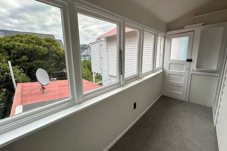 Photo of property in 44 Pirie Street, Mount Victoria, Wellington, 6011
