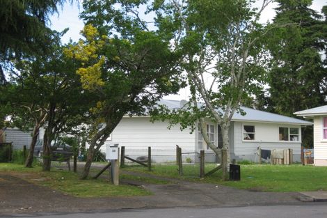 Photo of property in 20 Joanne Place, Rosehill, Papakura, 2113