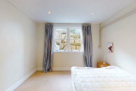 Photo of property in 18 Central Terrace, Kelburn, Wellington, 6012