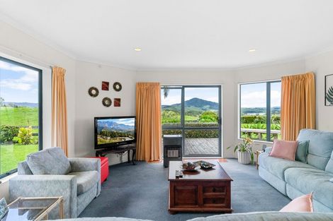 Photo of property in 91 Whaka Street, Maungaturoto, 0520