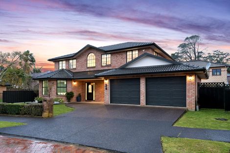 Photo of property in 30 South Kensington Way, Henderson, Auckland, 0612