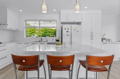 Photo of property in 662 Beach Road, Browns Bay, Auckland, 0630