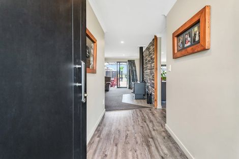 Photo of property in 13 Cressy Place, Darfield, 7510