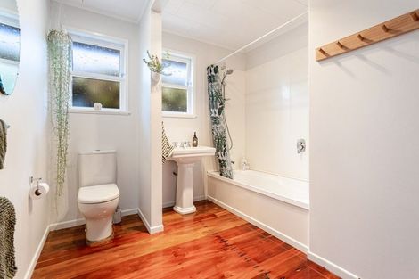 Photo of property in 8 Trigg Road, Huapai, Kumeu, 0810