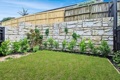 Photo of property in 34 Tukari Lane, Mangere Bridge, Auckland, 2022