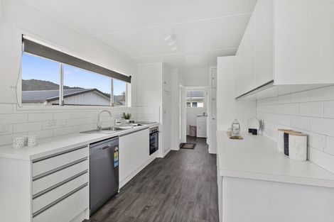 Photo of property in 242 Wellington Road, Wainuiomata, Lower Hutt, 5014