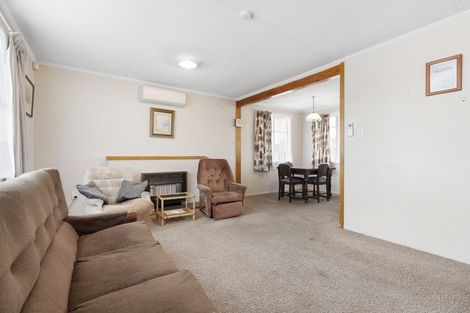 Photo of property in 9 Ellesmere Crescent, Highbury, Palmerston North, 4412