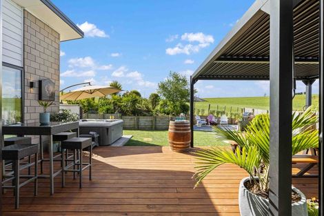 Photo of property in 44 Pinehurst Crescent, Morrinsville, 3300