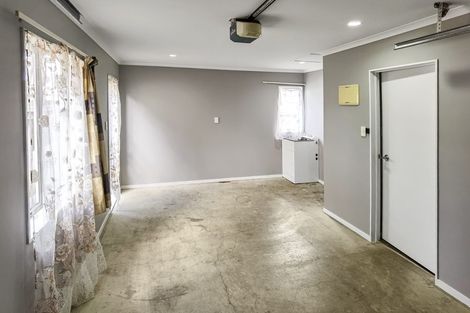 Photo of property in 111a Universal Drive, Henderson, Auckland, 0610