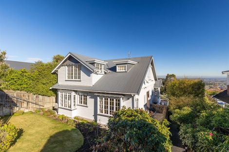 Photo of property in 104 Dyers Pass Road, Cashmere, Christchurch, 8022