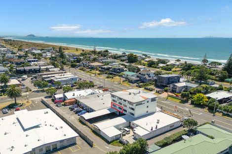 Photo of property in 2/1086 Papamoa Beach Road, Papamoa Beach, Papamoa, 3118