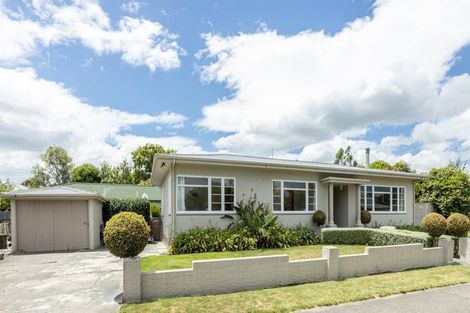 Photo of property in 98 Duchess Crescent, Mayfair, Hastings, 4122