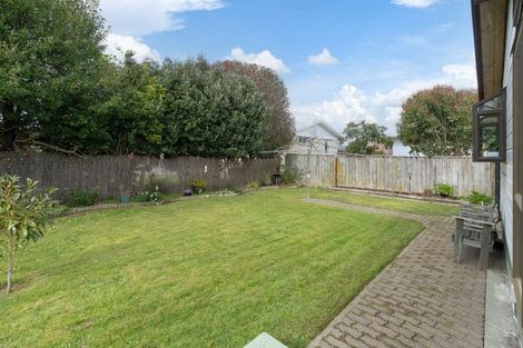 Photo of property in 27 Charles Street, Levin, 5510