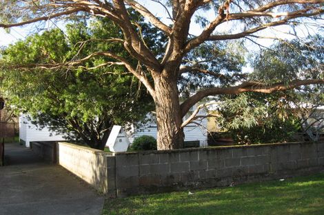 Photo of property in 8 Hay Street, Wainuiomata, Lower Hutt, 5014