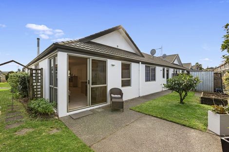 Photo of property in Orange Grove Village, 2/22 Pyes Pa Road, Pyes Pa, Tauranga, 3112