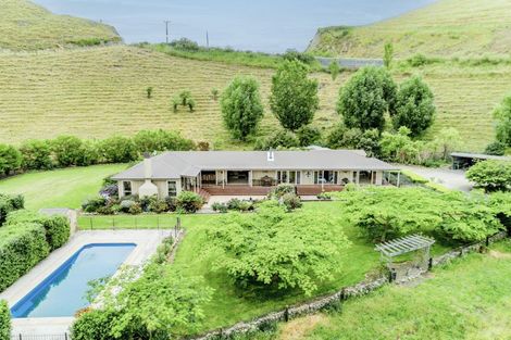 Photo of property in 11 Mangakuri Road, Kairakau, Havelock North, 4295