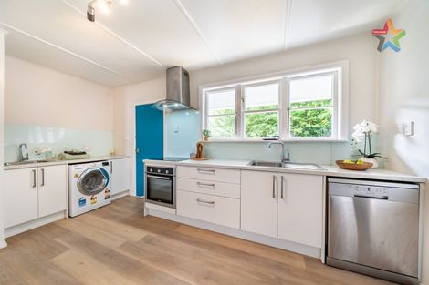 Photo of property in 46 Leighton Avenue, Waiwhetu, Lower Hutt, 5010