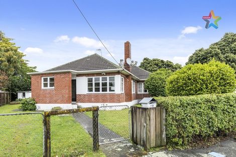 Photo of property in 70 Hall Crescent, Epuni, Lower Hutt, 5011