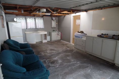 Photo of property in 3 Poutini Place, Manurewa, Auckland, 2102