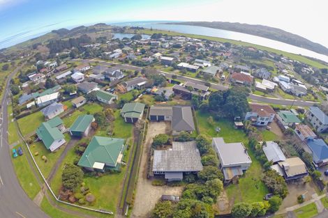Photo of property in 57 Wainui Road, Raglan, 3225