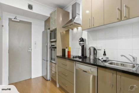 Photo of property in 2a/33 Mackelvie Street, Grey Lynn, Auckland, 1021