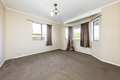 Photo of property in 2/79 Victoria Road, Papatoetoe, Auckland, 2025