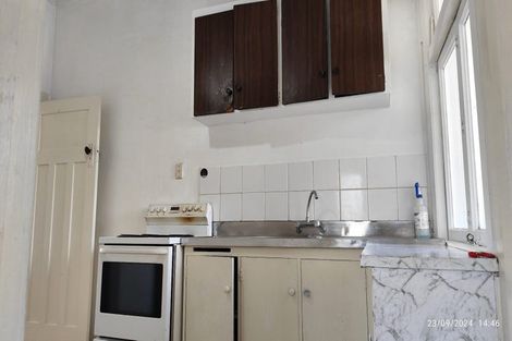 Photo of property in 24 Ireland Road, Mount Wellington, Auckland, 1060