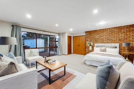 Photo of property in 19 Cornelian Crescent, Half Moon Bay, Auckland, 2012