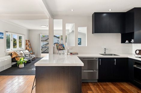 Photo of property in 159a Oceanview Road, Mount Maunganui, 3116
