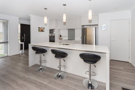 Photo of property in 11 Westmuir Crescent, Pokeno, 2402