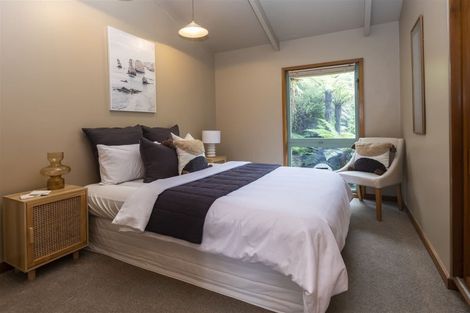 Photo of property in 20 Raekura Place, Redcliffs, Christchurch, 8081