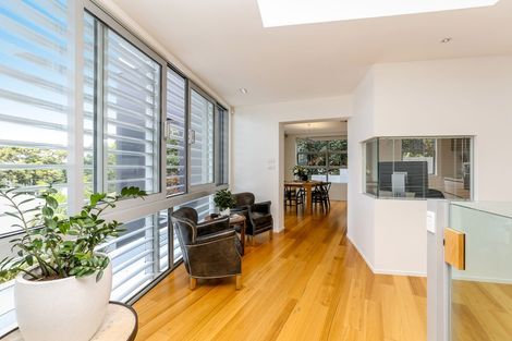 Photo of property in 118 Pendarves Street, New Plymouth, 4312