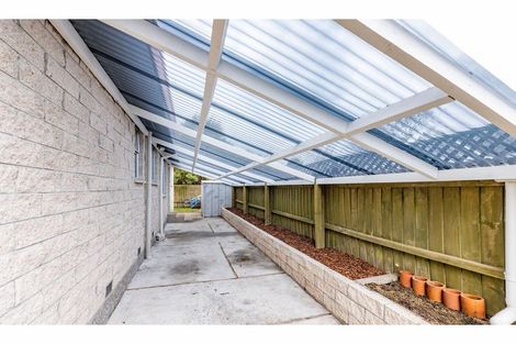 Photo of property in 2/126a Inwoods Close, Parklands, Christchurch, 8083