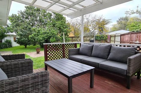 Photo of property in 28 Fairdale Avenue, Red Hill, Papakura, 2110